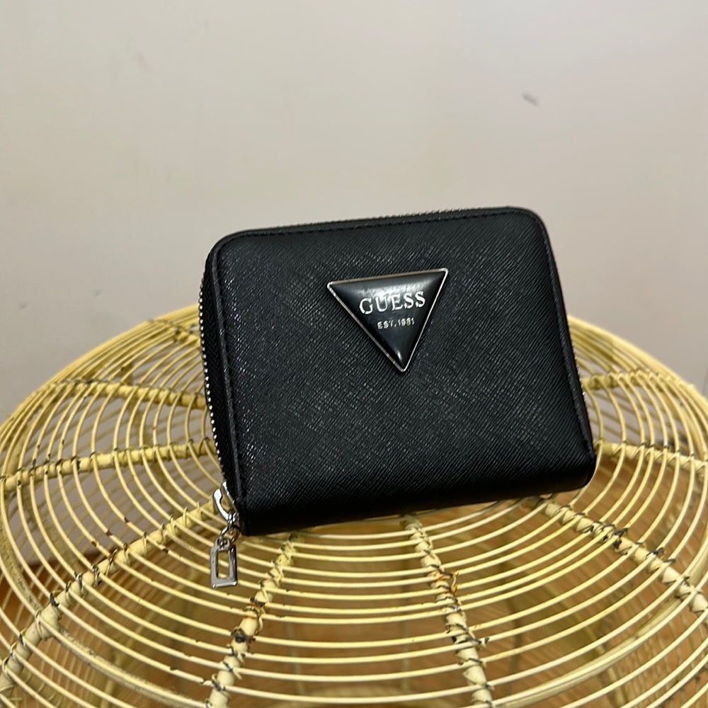 Guess Wallet